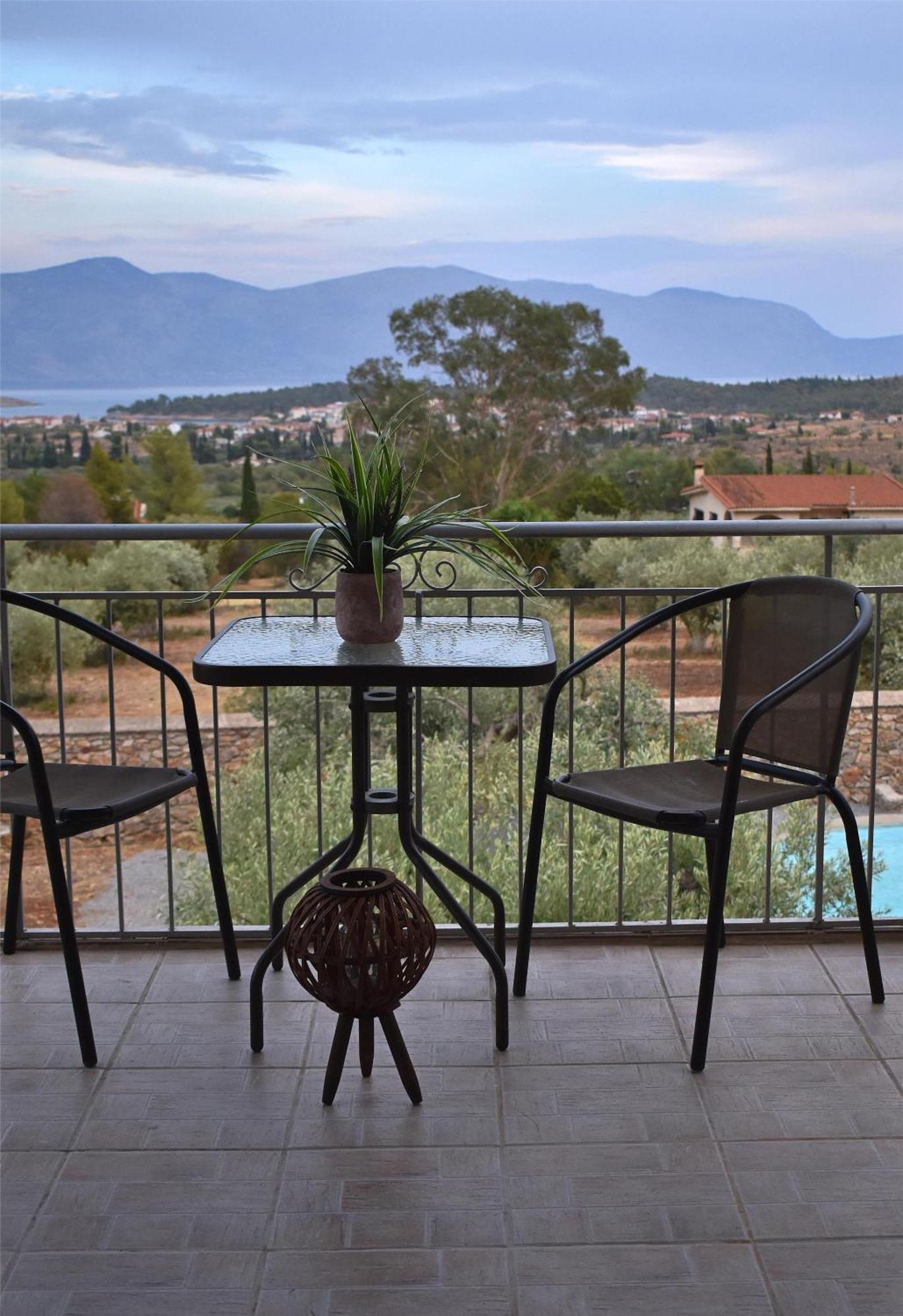 Villa In The Olive Trees Galaxidi Exterior photo